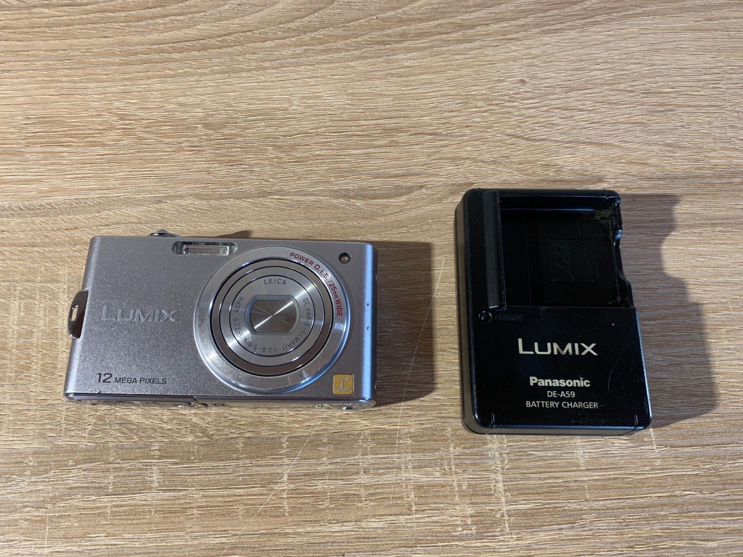 7630 Panasonic Lumix DMC-FX60 シルバー デジカメ - メルカリ