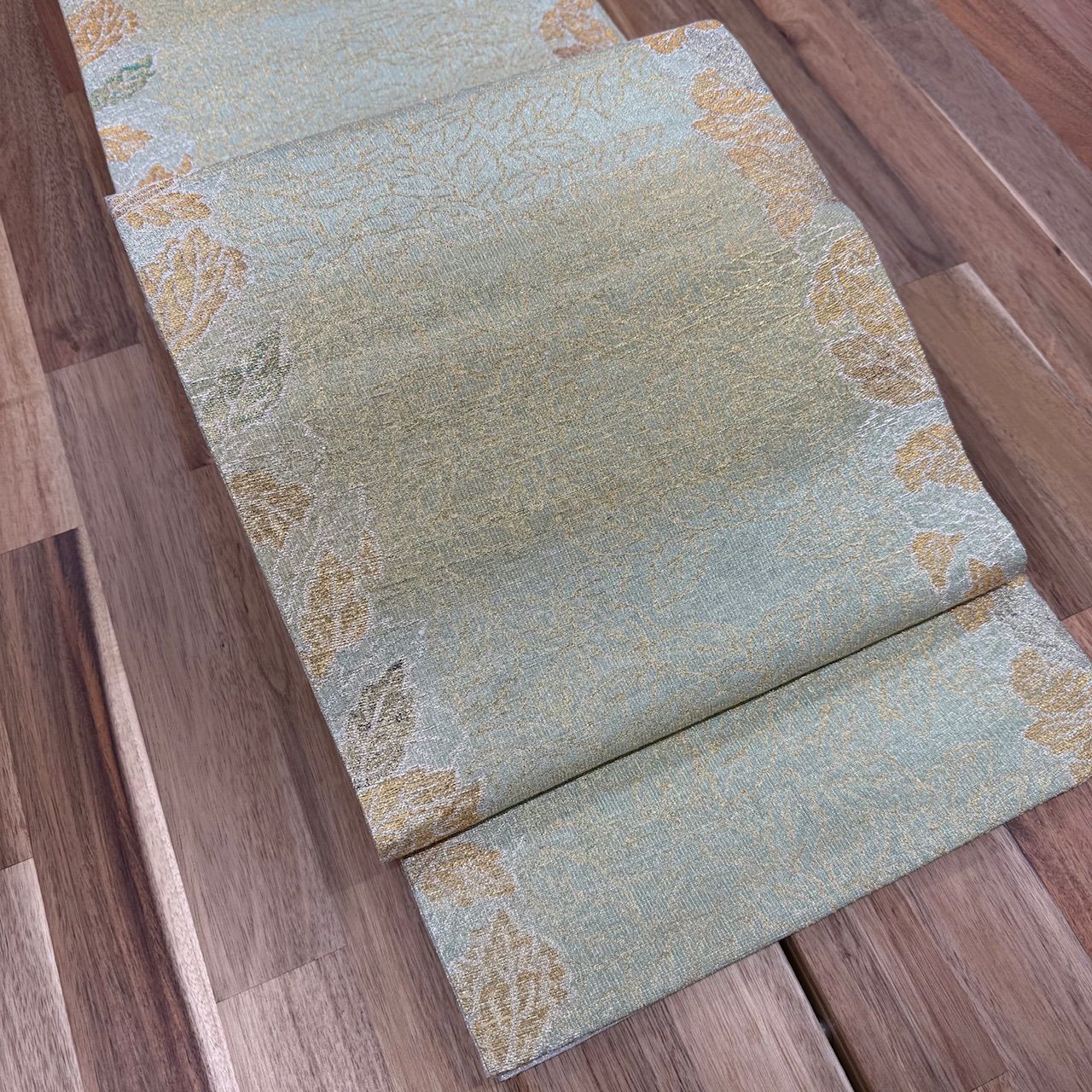 桝屋高尾 ねん金綴錦 西陣織全通両面袋帯 木の葉献上文 段霞文 超 お仕立て上がり たれに桝屋高尾の織り込み有り 訪問着 付け下げ 色無地にどうぞ