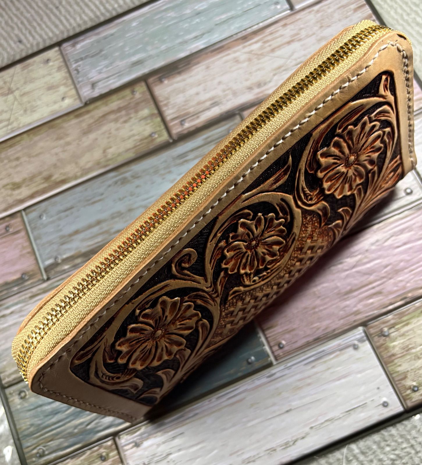 ファスナー付きロングウォレット