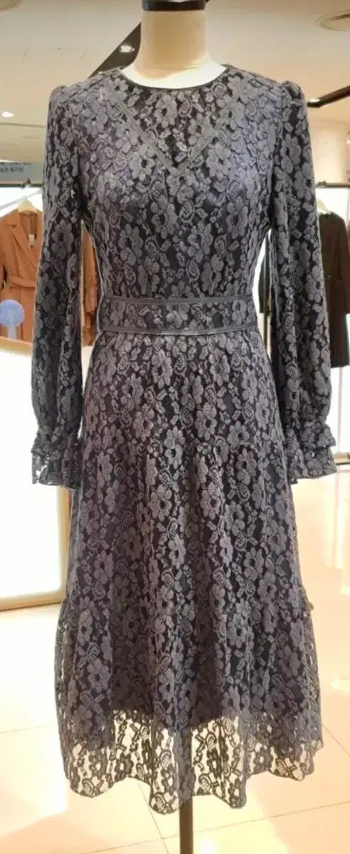 ナイスクラップ 袖シャーリングバンディング シースルー レース ONE PIECE