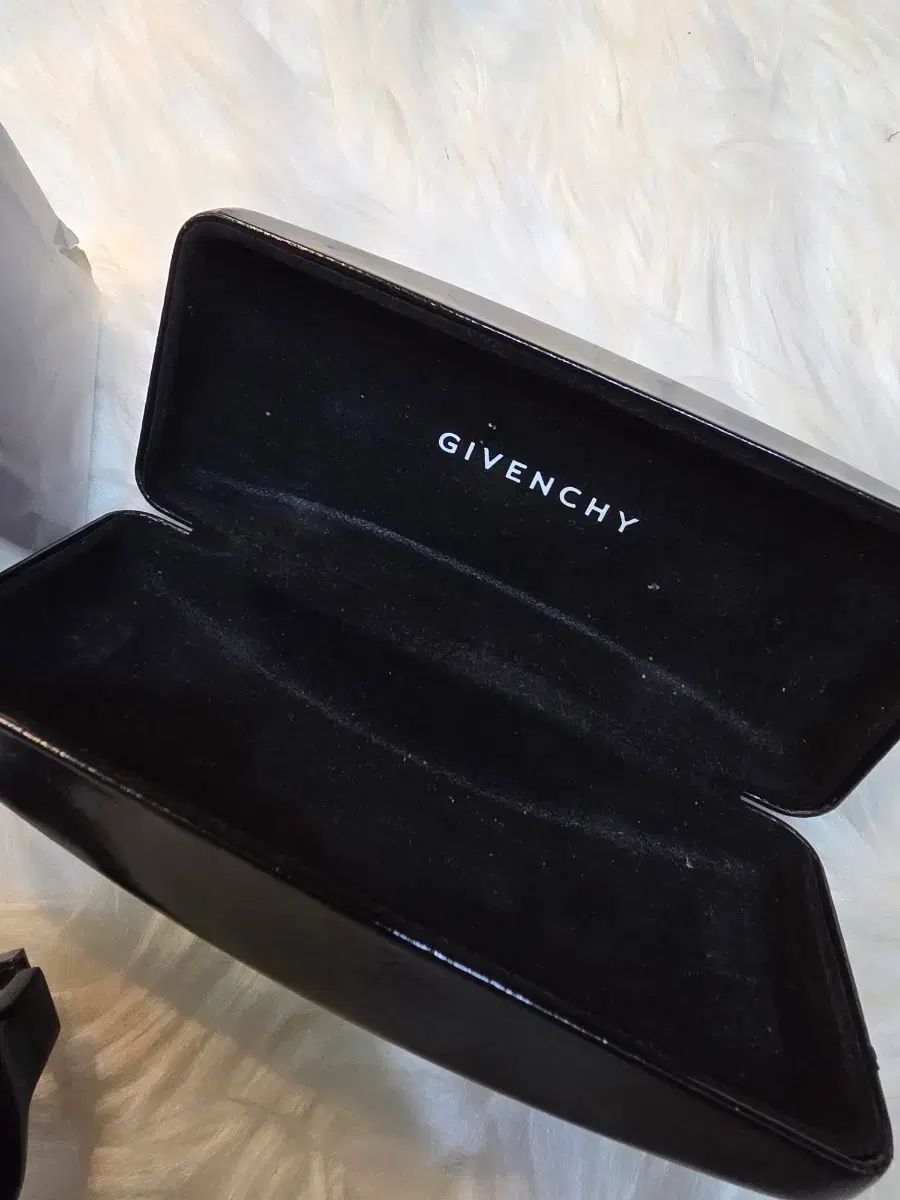 ジバンシィ サングラス ブラック フルセット