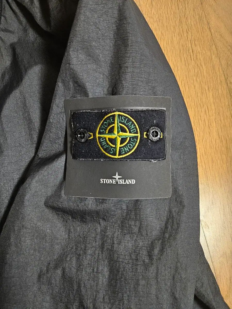 ストーンアイランド