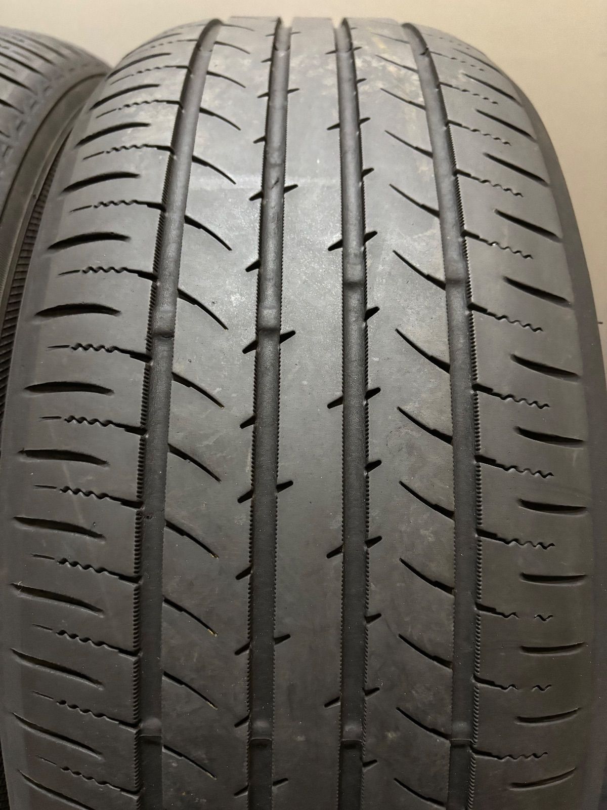 185 55R15 TOYO NANOENERGY 3PLUS 23年製 夏タイヤ サマータイヤ 4本 トーヨー ナノエナジー 3-K194