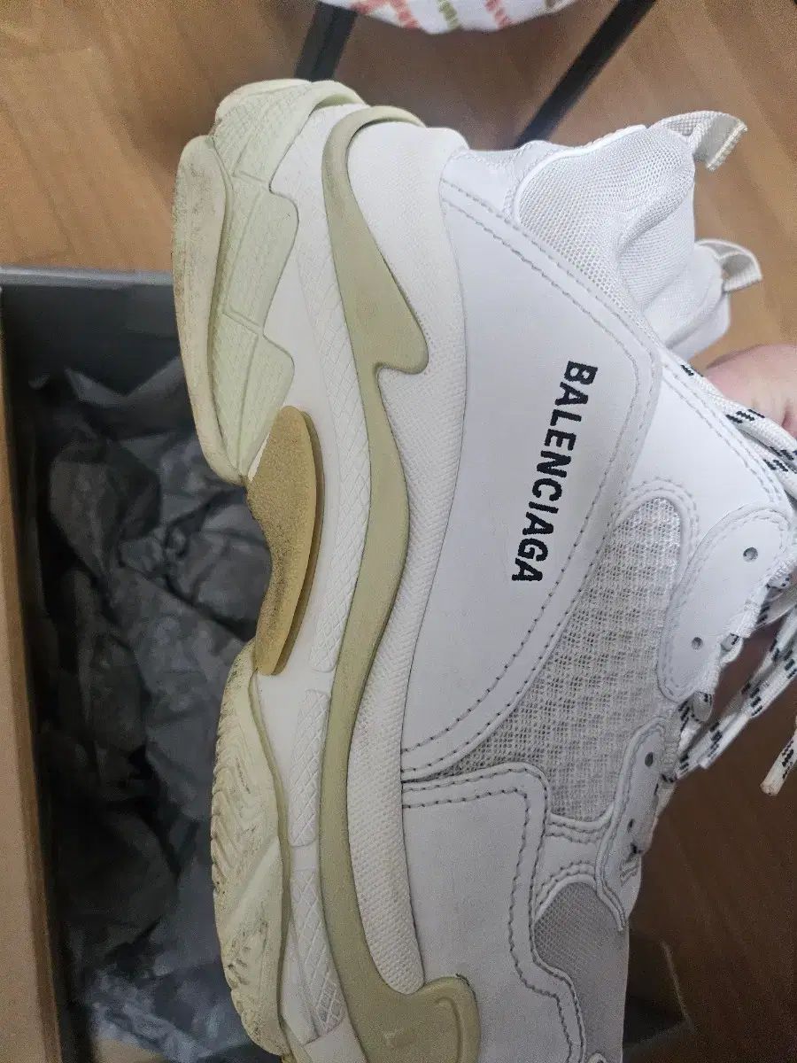 バレンシアガ トリプルS スニーカー 白 43