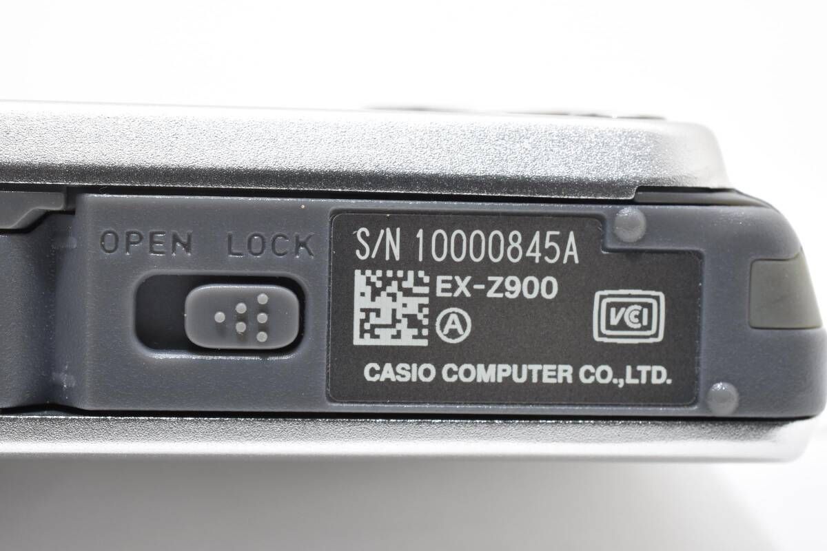 ☆極上品☆カシオ CASIO EXILIM EX-Z900 シルバー☆ W1272＃3973 