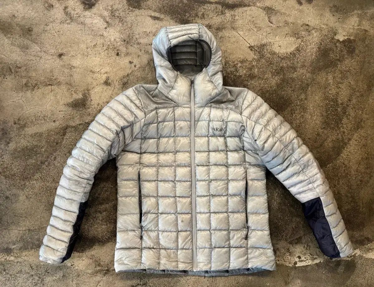 Rab ラブ ミシック アルパイン ライト ダウンジャケット