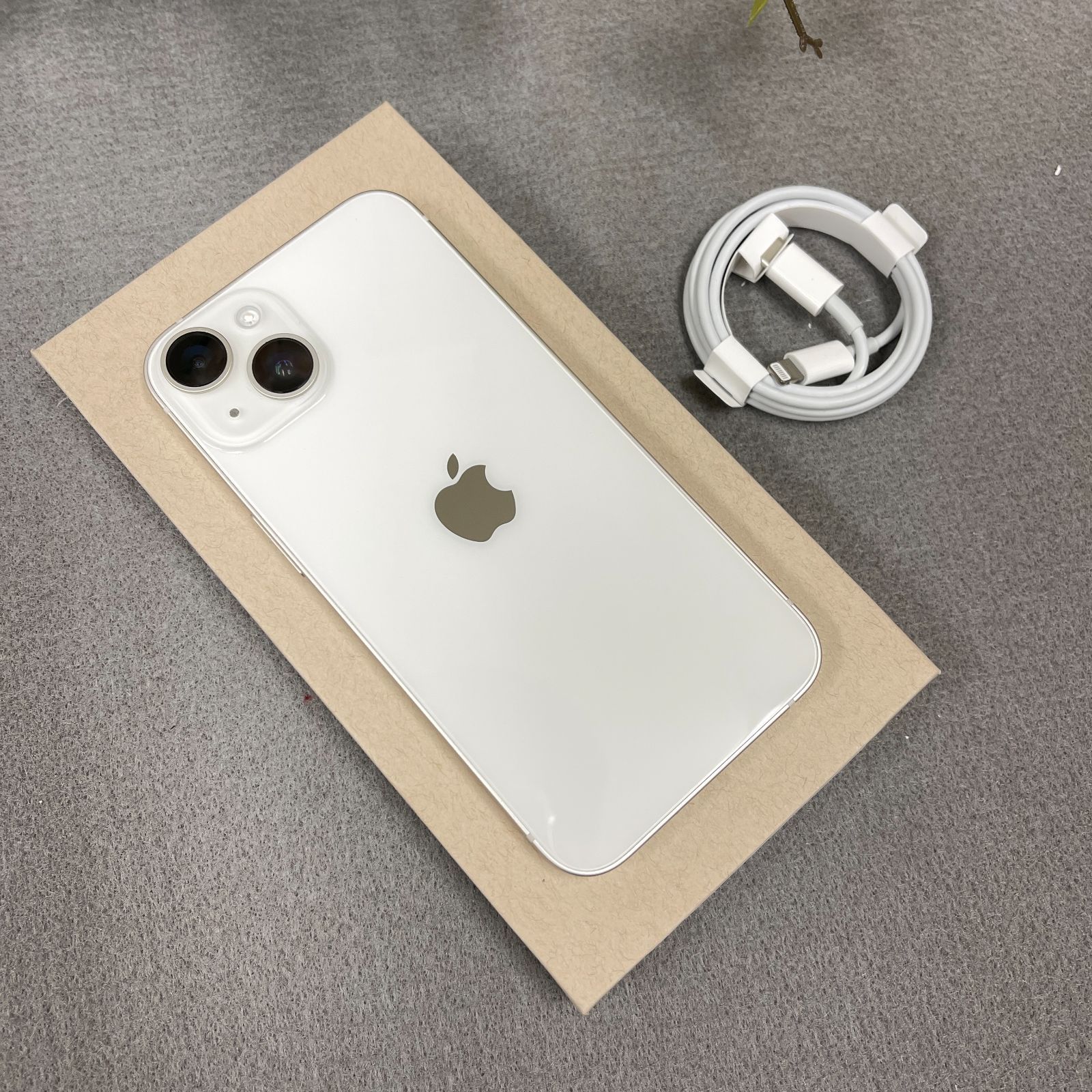 iPhone 14 ホワイト 128 バッテリー100% ③ iPhone14 128GB ホワイト バッテリー容量87% iPhone14 128GB ホワイト