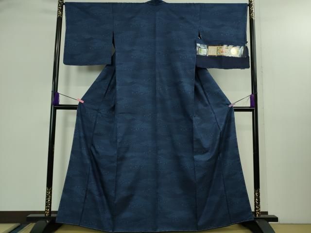 平和屋着物● 上 本場大島紬 琉球藍 名物裂霞文 まさき織物謹製 背抜き仕立て 証紙付き ♥ kh 6