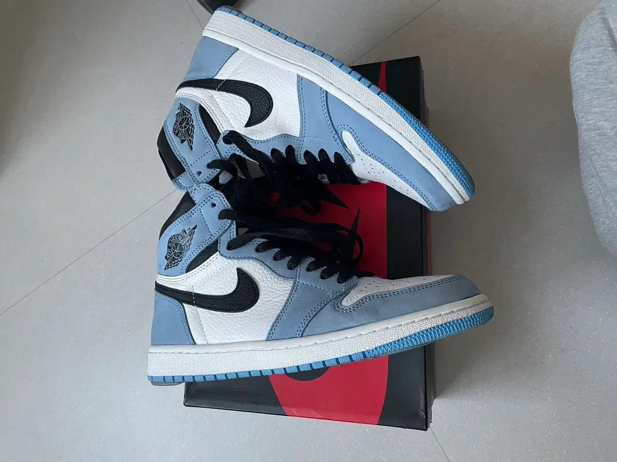 ユニバーシティブルー 270