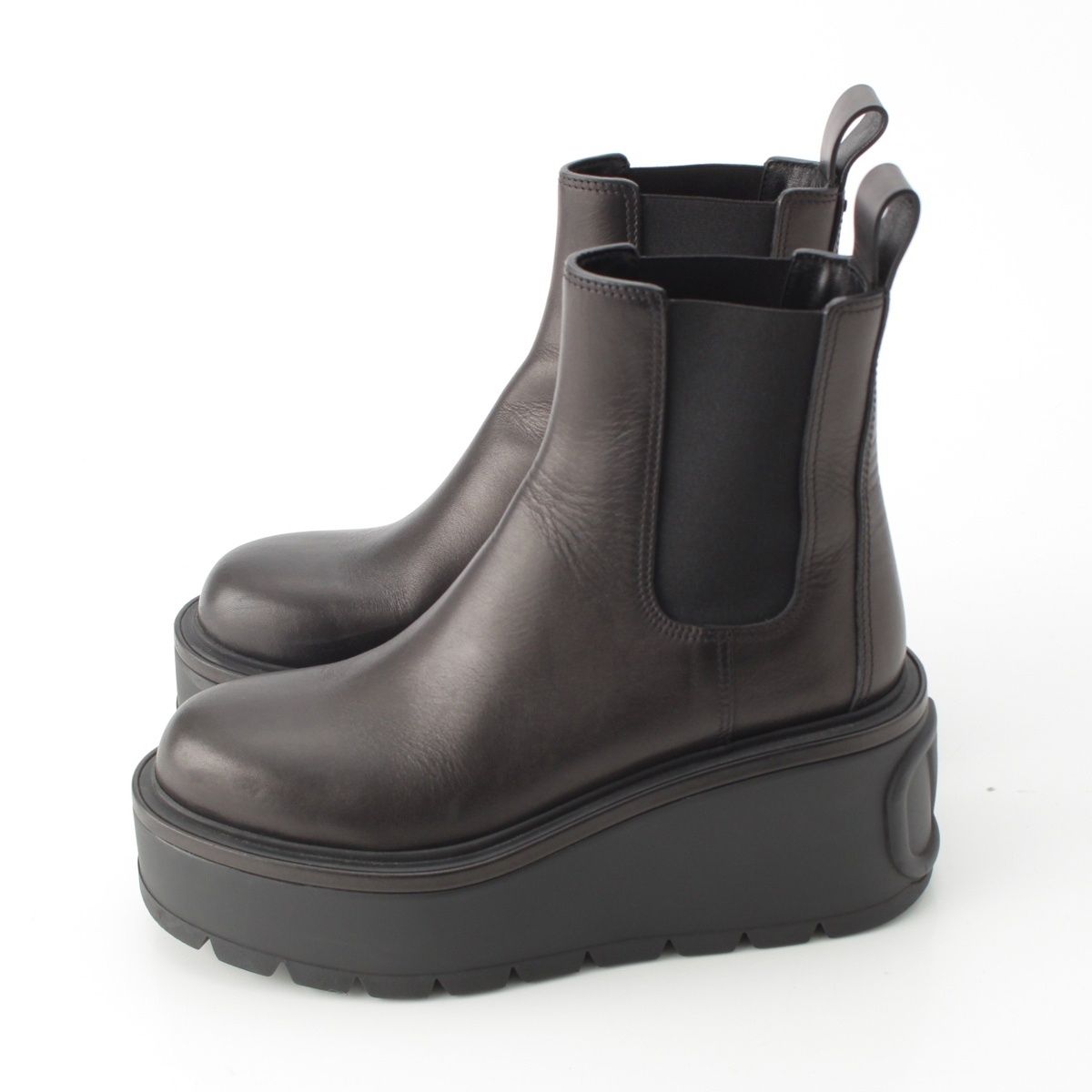 レザー ゴールドロゴ ブーティ 黒　サイズ37　ヴァレンティノ ヴァレンティノ ノガラヴァーニ レザー ロゴ サイドゴア ブーツ