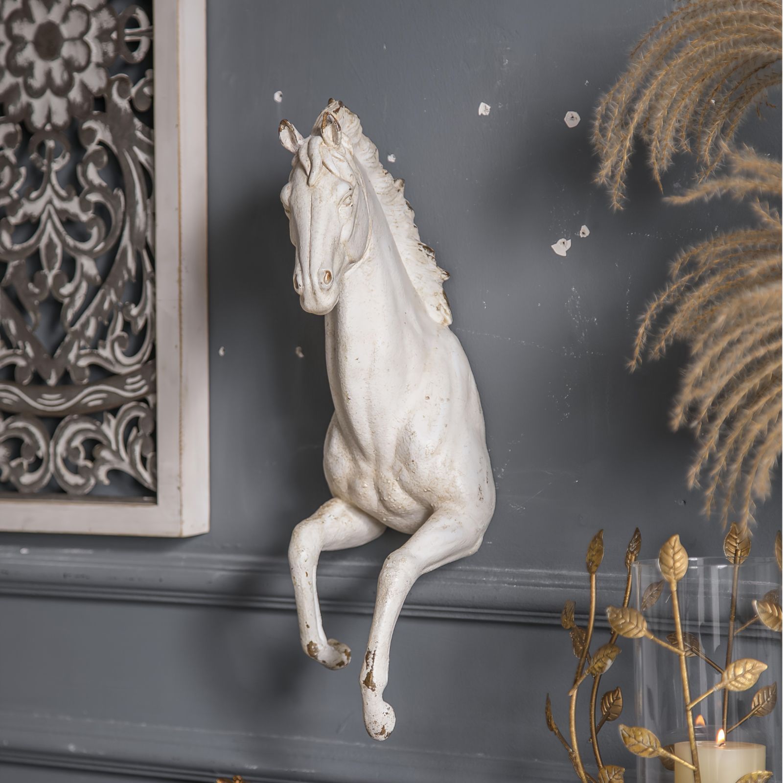 壁掛け オブジェ 置物 インテリア 壁から出ている馬 うま ウマ 干支 ヴィンテージ風 アンティーク調 屋内 寝室 リビング ダイニング キッチン 装飾 DIY 壁掛けアート インテリア雑貨 インテリア用品 ユニーク 個性的 プレゼント 贈り物 ホワイト