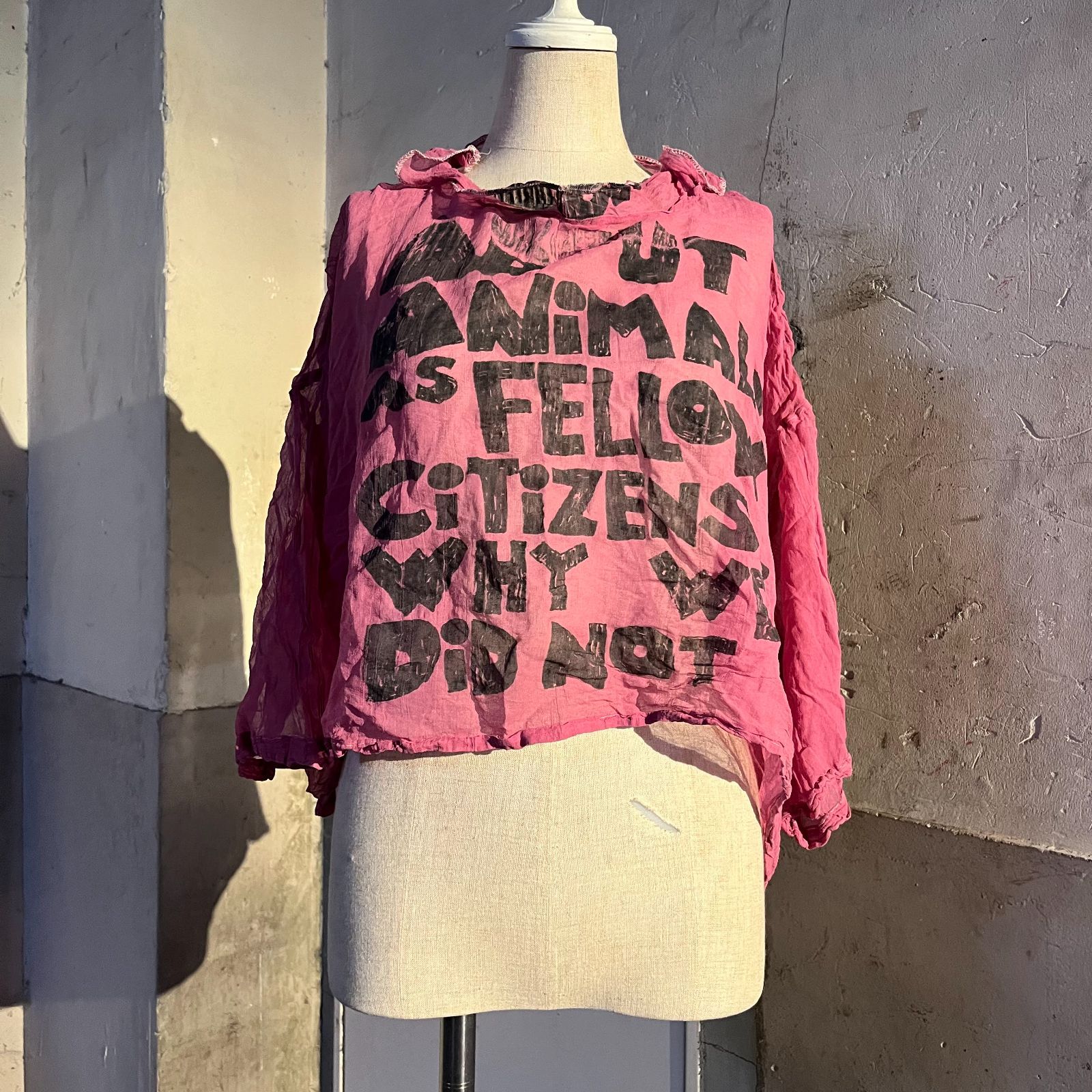 ANNTIAN ハンドプリントシルクカットソー シアー アンティアン ピンク