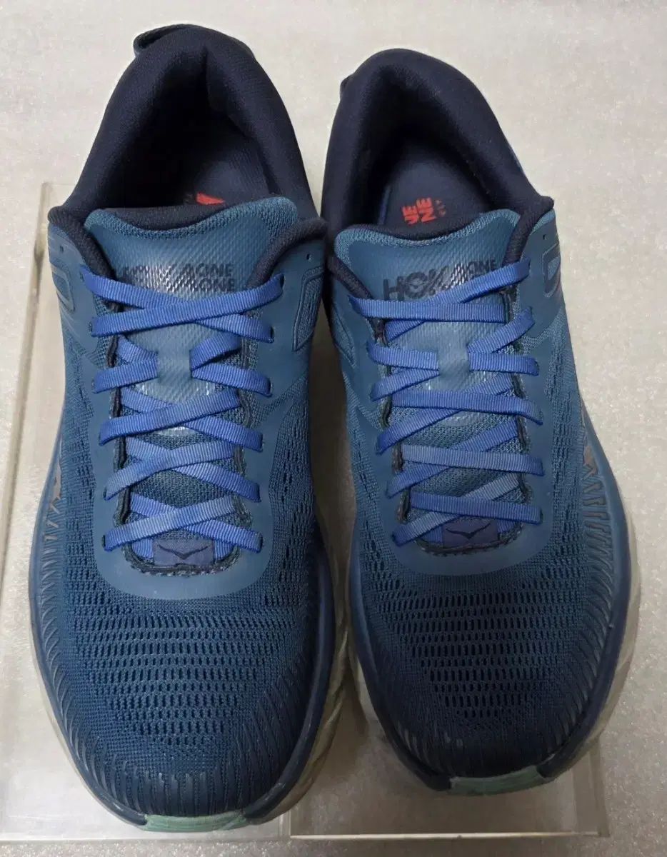 ランニングシューズ カジュアルシューズ