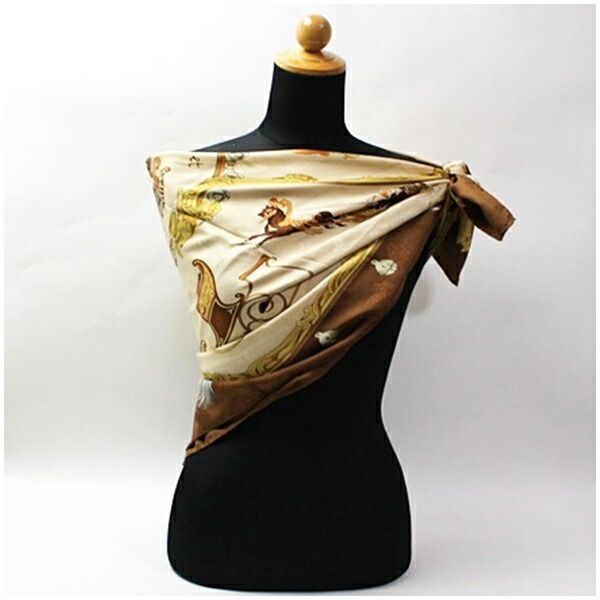 エルメス シルク スカーフ カレ90 Plumes et Grelots - メルカリ