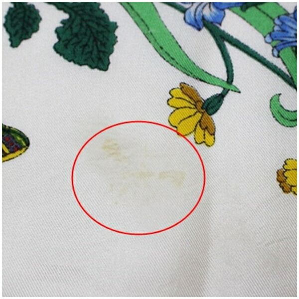 グッチ シルク スカーフ アイボリー マルチカラー フローラ柄 中古