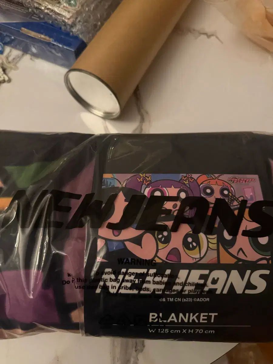 タレントグッズ NewJeansパワーパフガールズ ブランケット 出品(未開封)