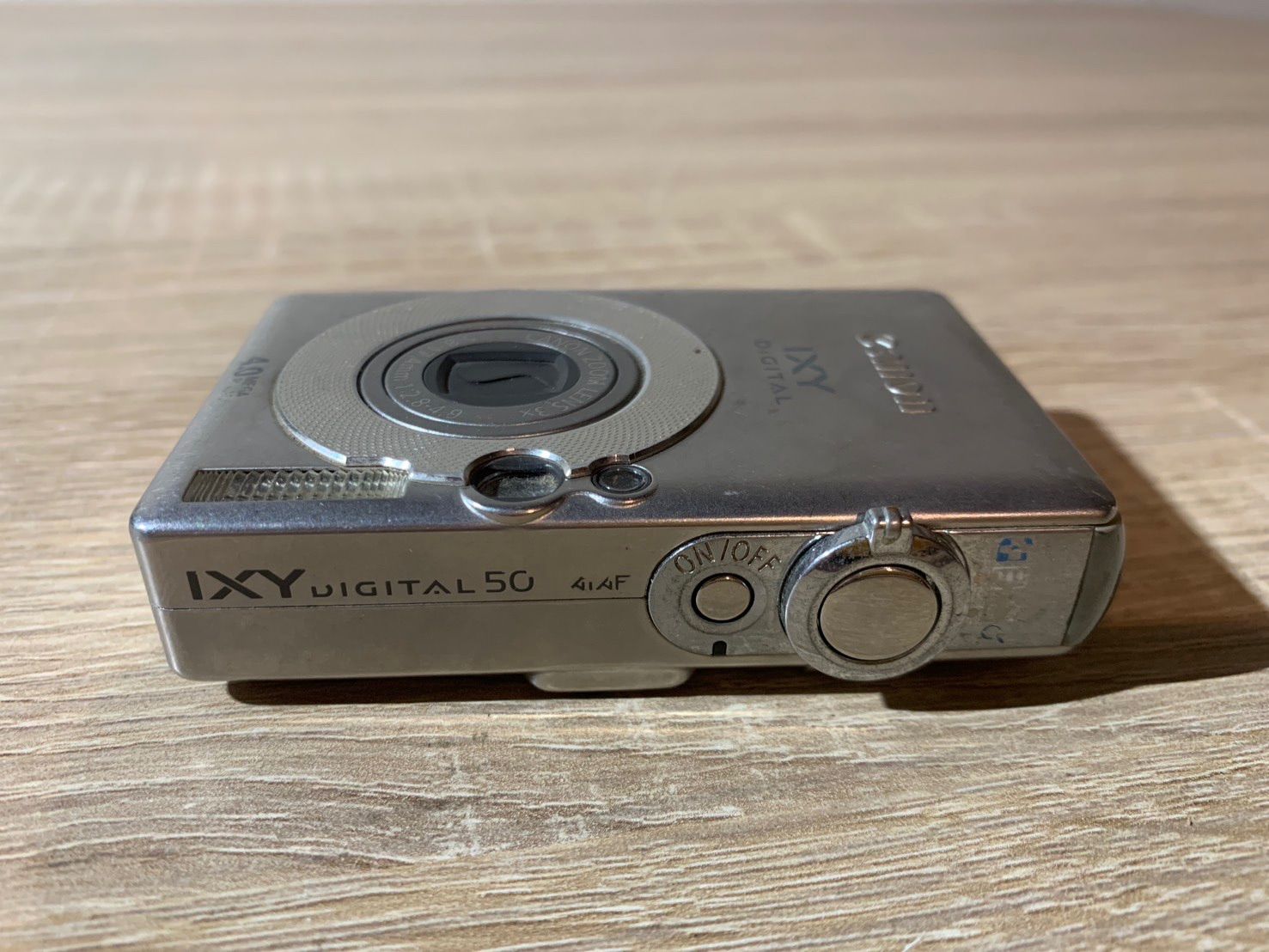 動作確認済 Canon IXY DIGITAL50 シルバー Canon IXY DIGITAL 50 4.0MP