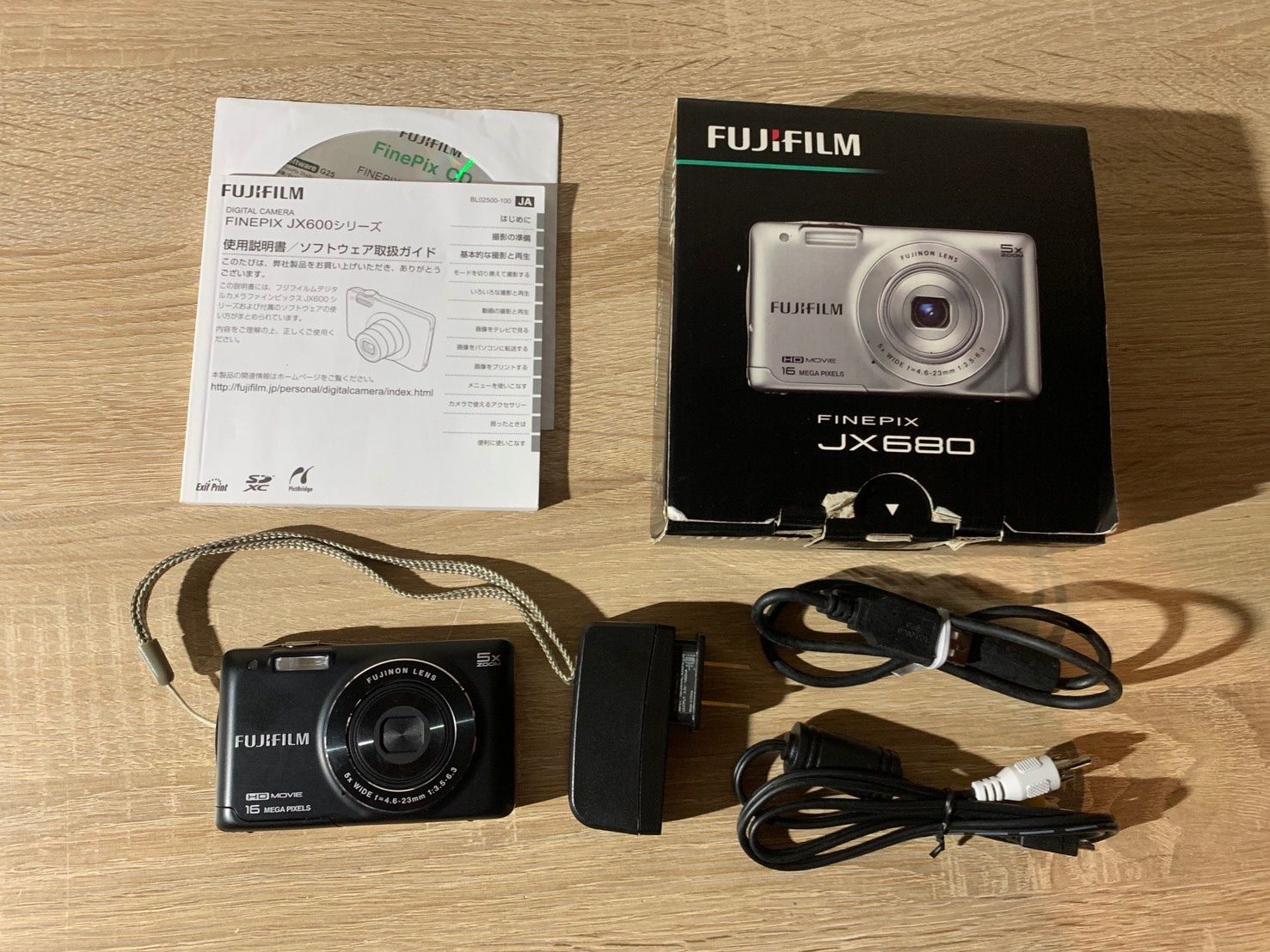 7648 FUJIFILM FINEPIX JX680 ブラック デジカメ 動作確認済み 美品