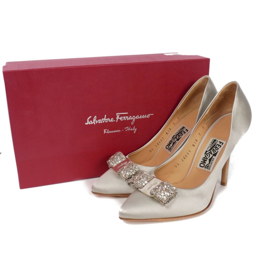 【中古】サルヴァトーレフェラガモ Salvatore Ferragamo サテン ビジュー リボン パンプス ヒール UK 7 シルバー サルヴァトーレフェラガモ Salvatore Ferragamo サテン ビジュー