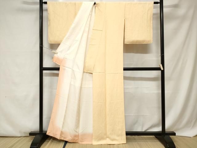 平和屋着物□上質な色無地 枝葉地紋 鳥の子色 正絹 逸品 CAAZ5966ev