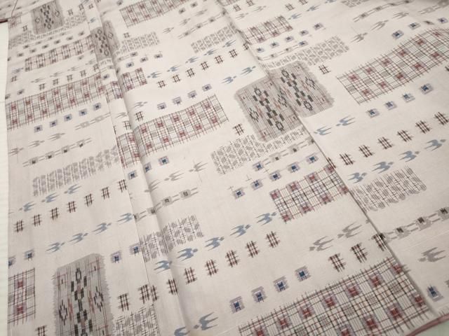 平和屋着物○上質な紬 琉球絣文様 胴抜き仕立て 正絹 逸品 未使用