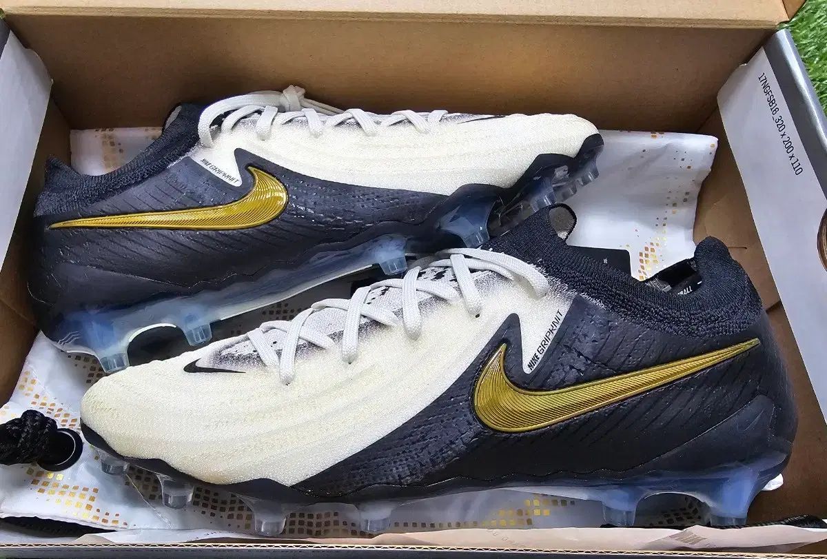 NIKE ナイキ ファントムGX 2 エリート AG ランチング Mad Readyパック