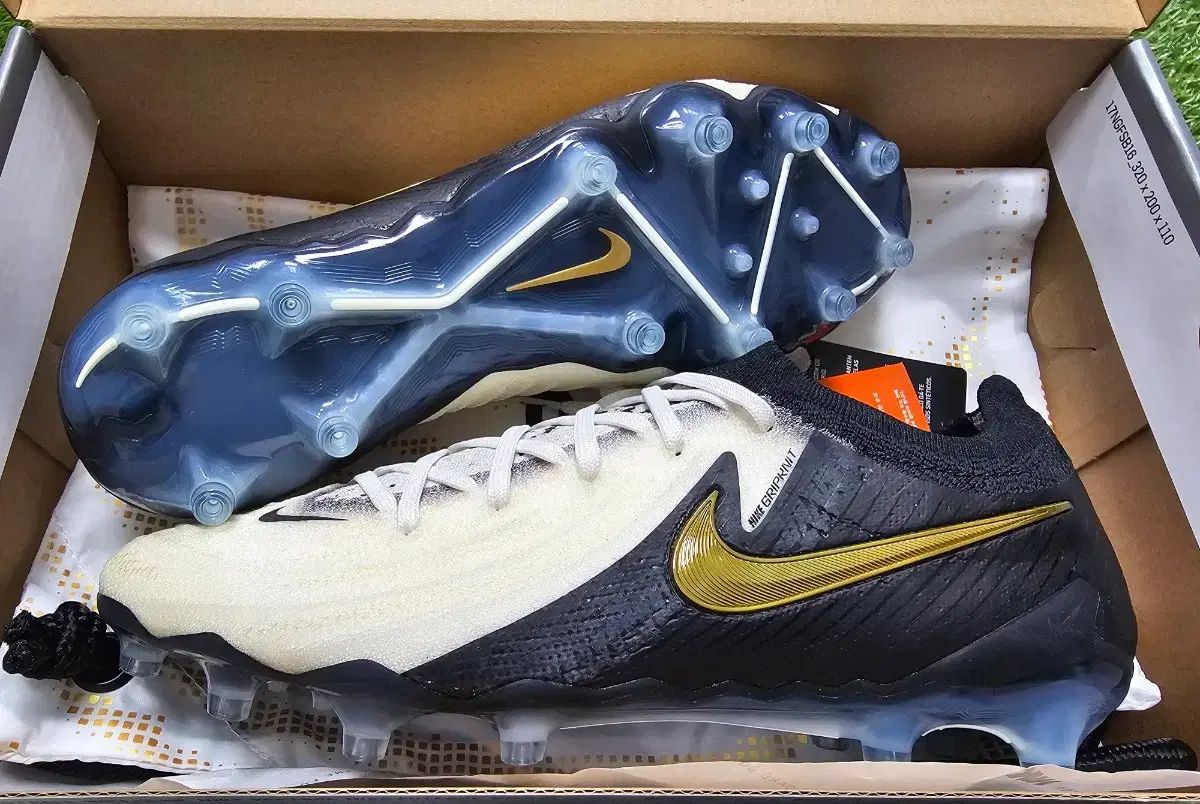 NIKE ナイキ ファントムGX 2 エリート AG ランチング Mad Readyパック