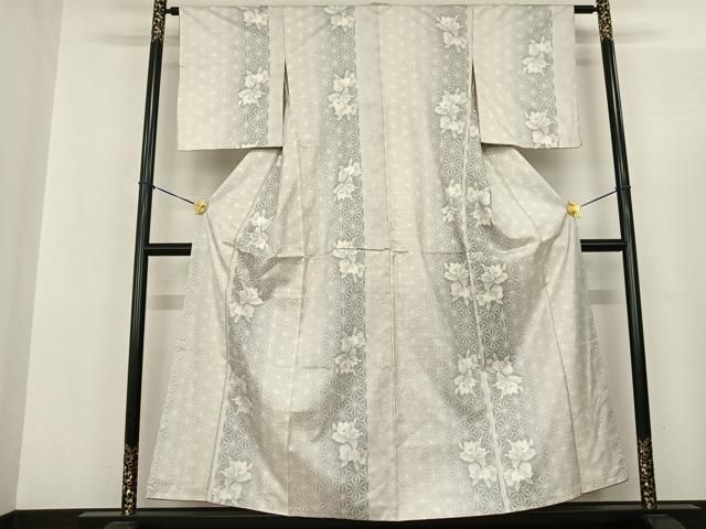 平和屋着物○本場大島紬 白大島 一元7マルキ 麻の葉文様 草花間道 暈し