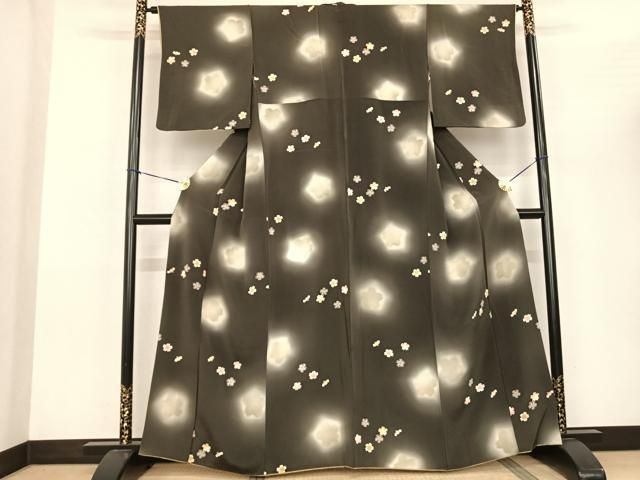 平和屋着物●上質な小紋 舞花文 蛍暈し 金彩 鬼しぼ縮緬 藍媚茶色地 正絹 fy