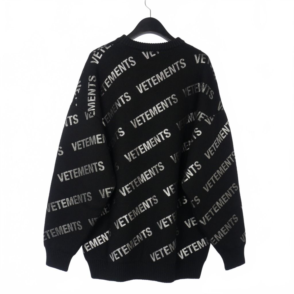 【中古】ヴェトモン ベトモン VETEMENTS グリッター モノグラム ロゴ ニット セーター S 黒 ブラック UA52KN650B ヴェトモン ベトモン VETEMENTS グリッター モノグラム ロゴ ニット