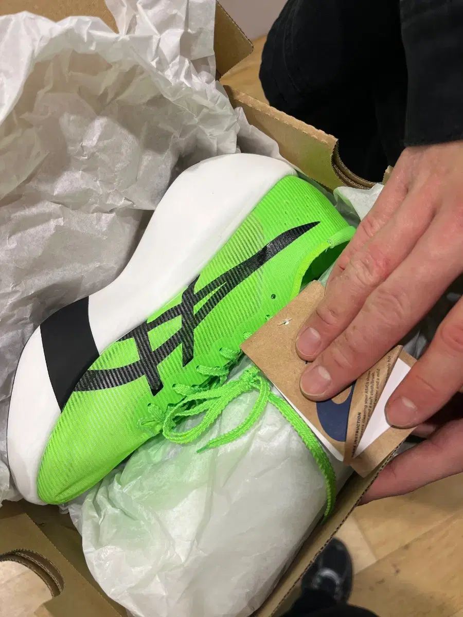 アシックス メタスピード レイ グリーンゲッコー ブラック