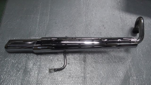 YB-1 F 5 B-870 xxx の マフラー 社外 傷 小凹