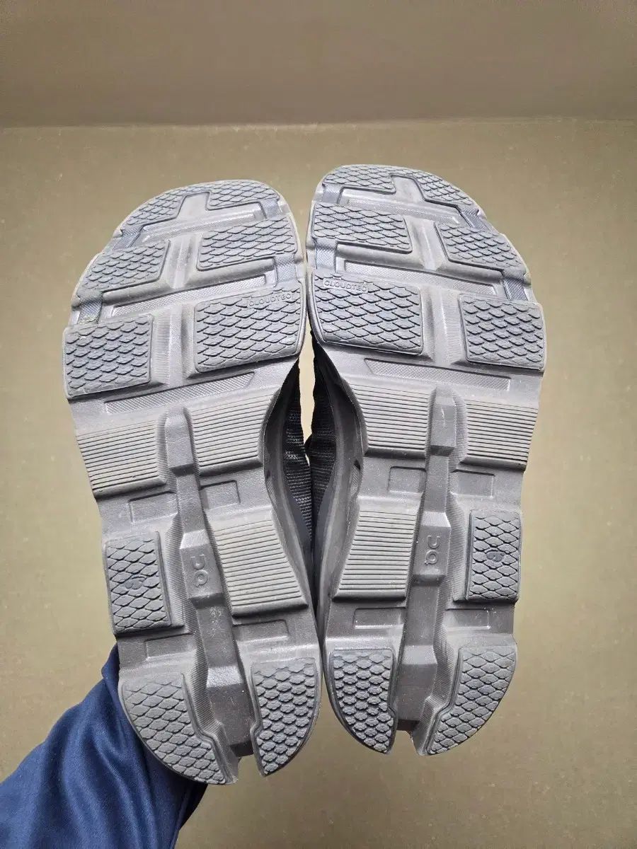  オン ランニング x パフ ソーン ブラウン 295 その他 靴