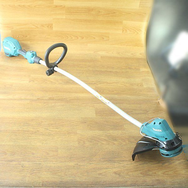 Makita|マキタ MUR 189 D 充電式草刈機 18 V 樹脂刃