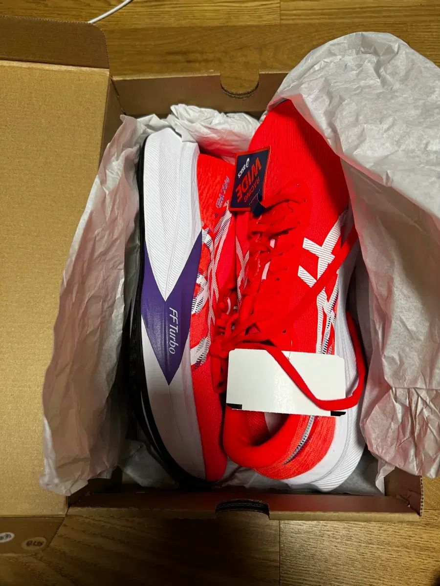 アシックス マジックスピード4 280 4 E