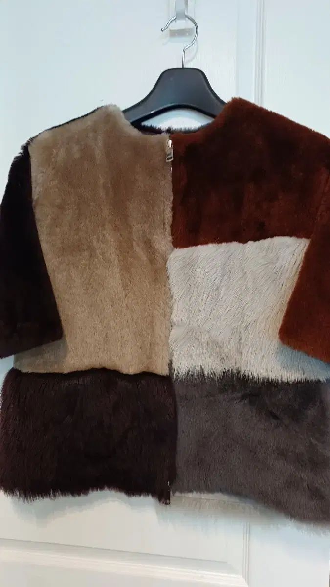 フィロアゴ 新 ムートン バスト58 長さ64 66スリム77