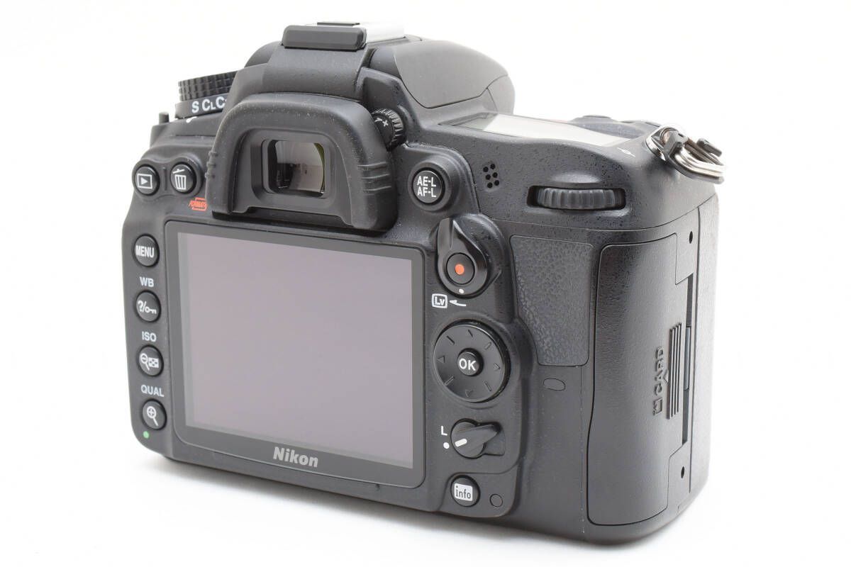 ☆極上品☆《ショット数11,653回 》ニコン NIKON D7000 ボディ