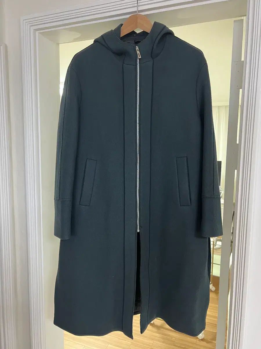 COMODO コモド WHOフーディーコート サイズ 105