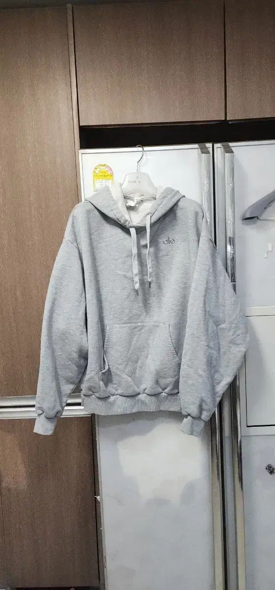 アロ alo アコラド フーディー | ルルレモン 手袋