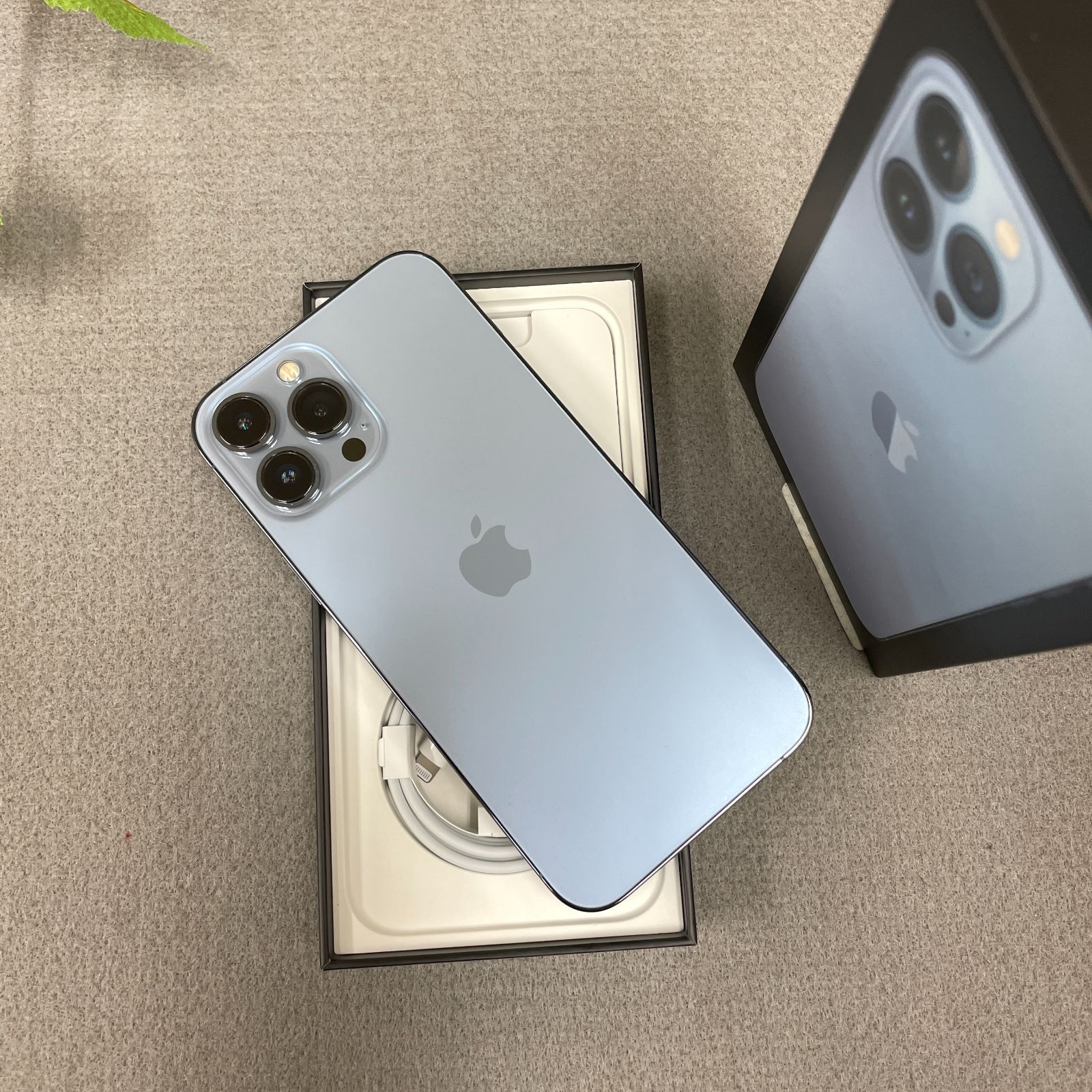 iPhone 13 ProMax シエラブルー 128 Gb 版SIMフリー