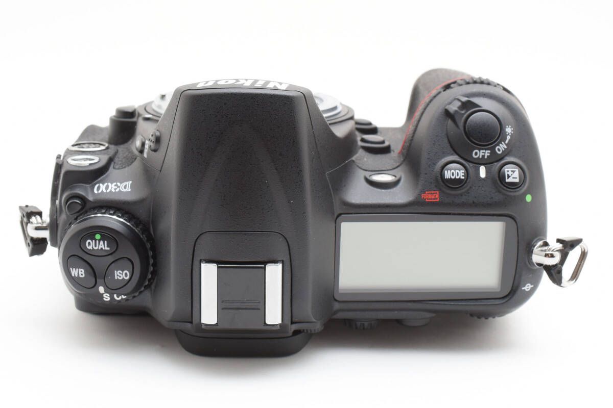 ☆良品☆《ショット数2,840回 》ニコン Nikon D300 ボディ #1084l