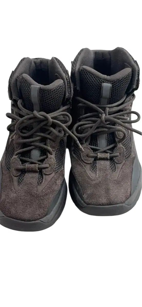 アディダス イージー デザート ブーツ オイル 300