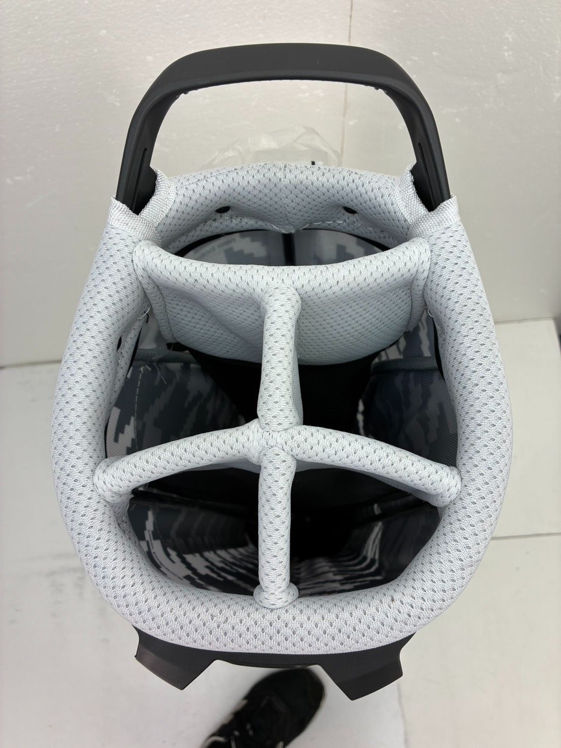 ニューバランス スタンドタイプキャディバッグ