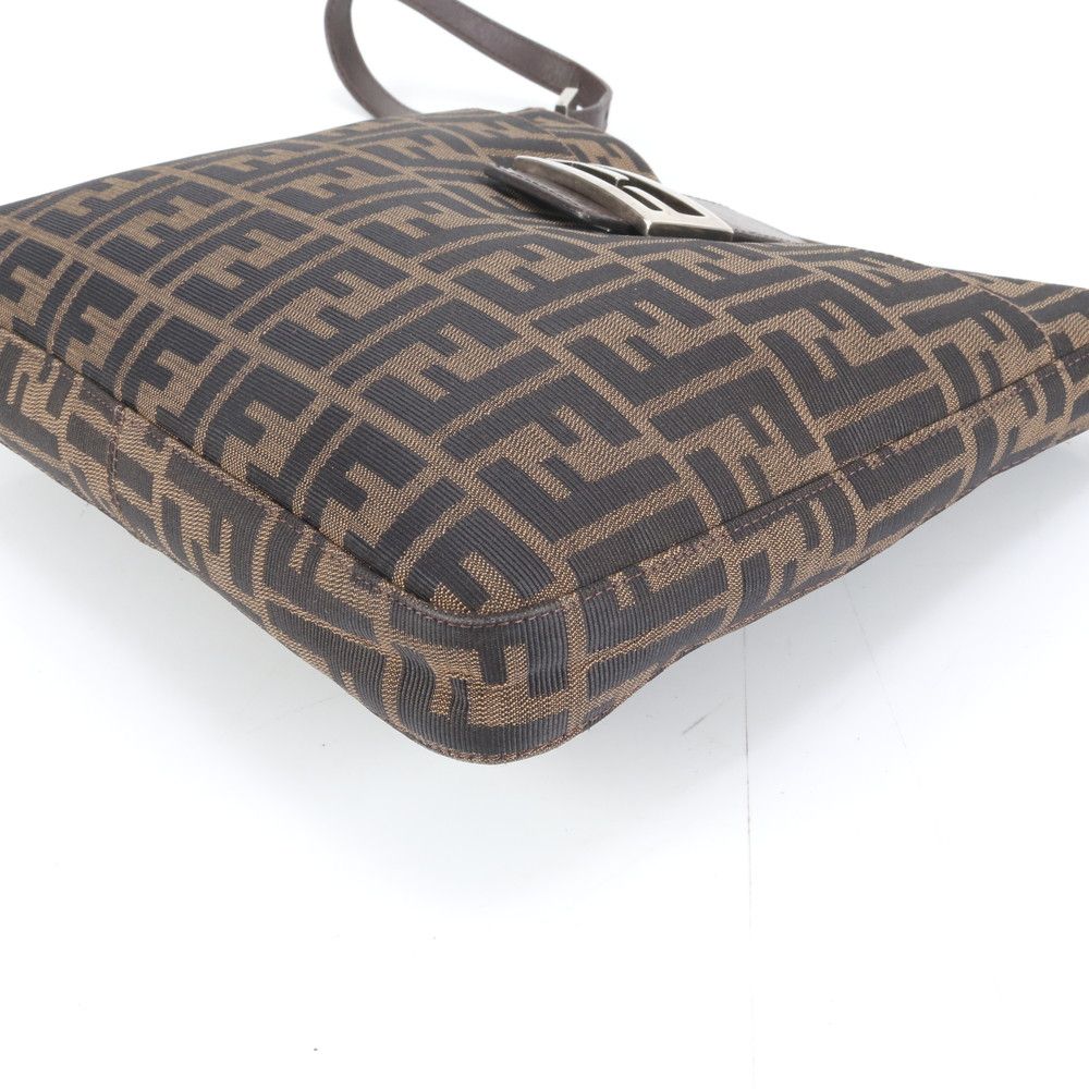 極美品 フェンディ ズッカ マンマバケット 26727 レザー ナイロン