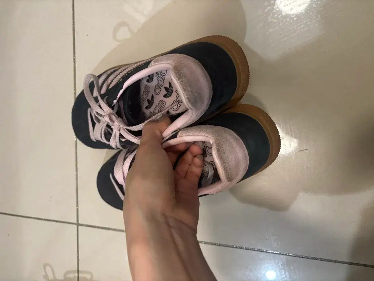 アディダス スペツィアル