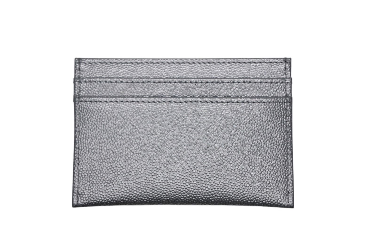 ♥ CHANEL シャネル タイムレスCC 2025|2026 ルーズコレクション カードケース ランダム番台 キャビアスキン シルバー 4 b 011167