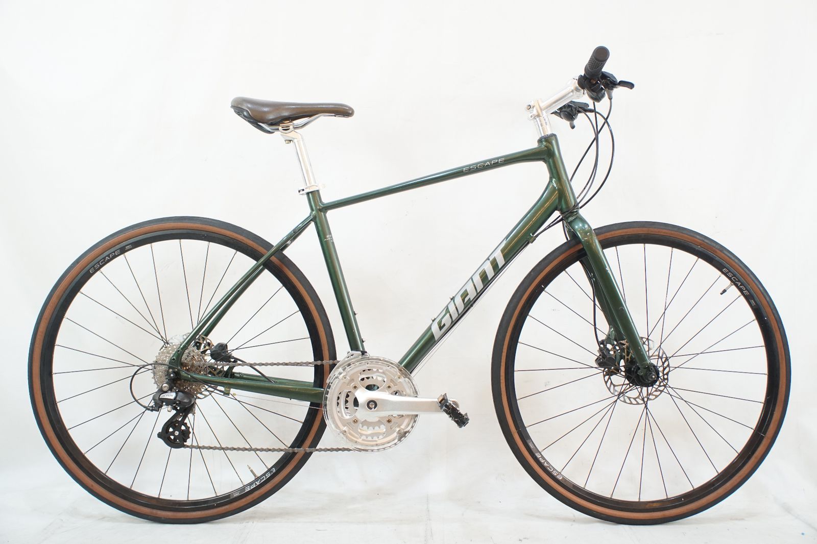 GIANT ジャイアント ESCAPE R DISC 2025年モデル クロスバイク | バイチャリ浦和ベース