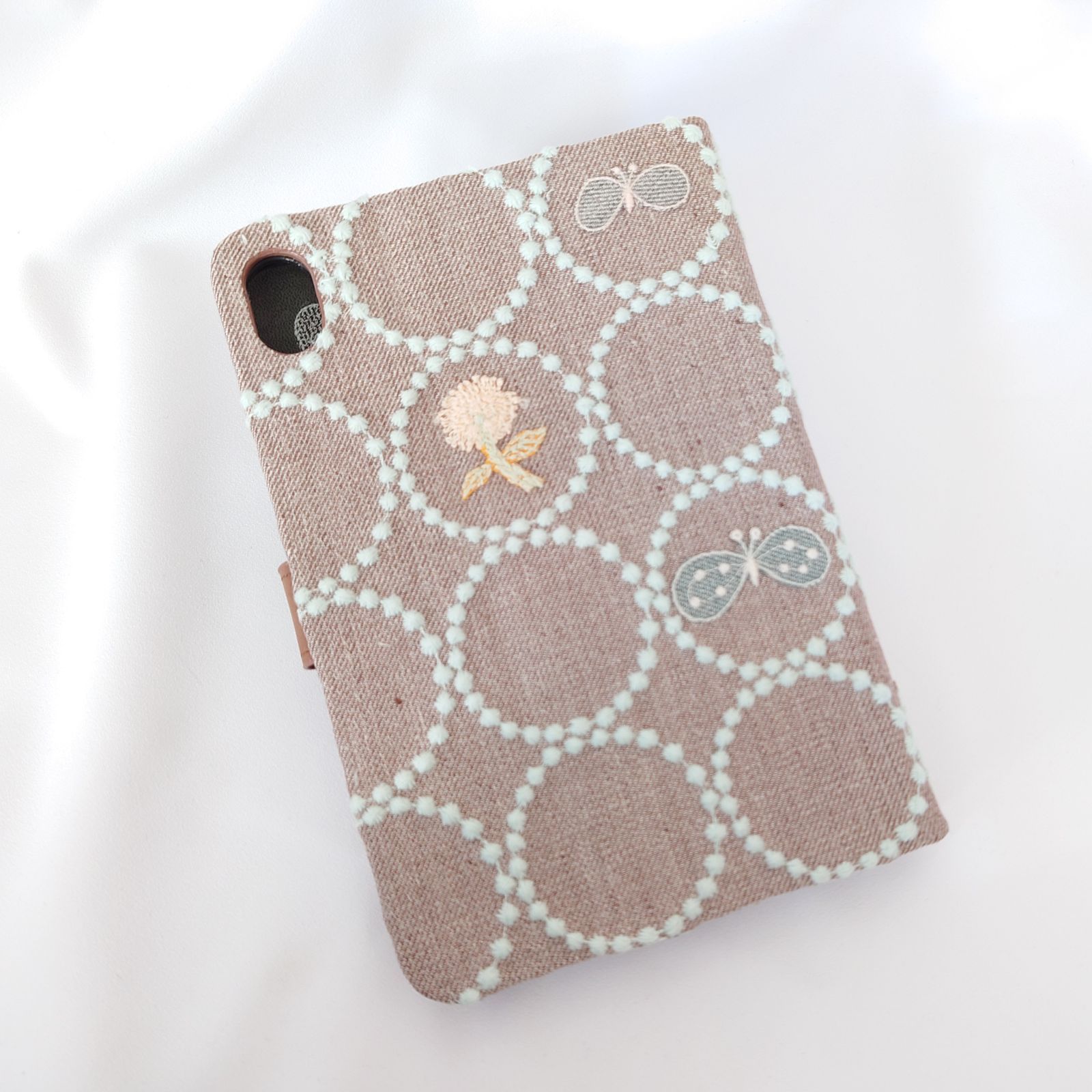 刺繍18こ ブラウン×ライトブルー