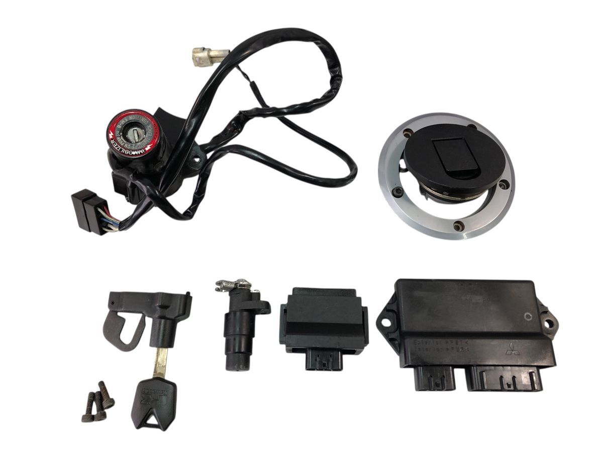 Kawasaki ZRT 20 A キーセット ECU イグナイター 作動OK イモビ タンクキャプ フルセット 補修にも 2821-M 9538