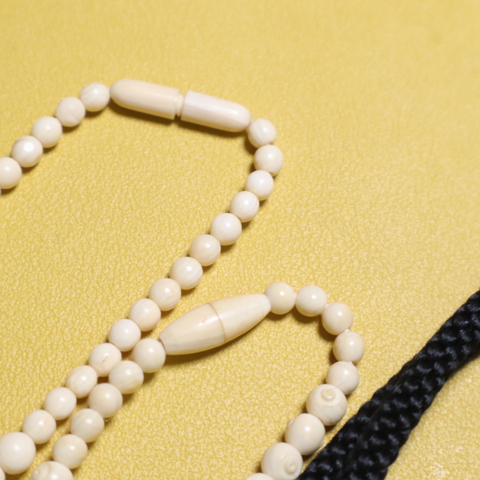 アイボリー ネックレス まとめ売り天然素材 天然素材 アイボリー ネックレス 3点セット 象牙調 - メルカリ